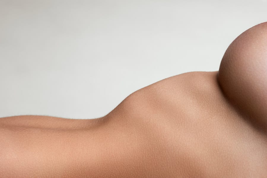 reconstruction mammaire docteur henri derhy chirurgien esthetique specialiste chirurgie plastique reconstructrice paris