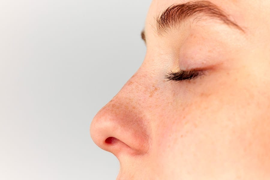 rhinoplastie de pointe prix dr henri derhy chirurgien esthetique specialiste chirurgie plastique reconstructrice paris