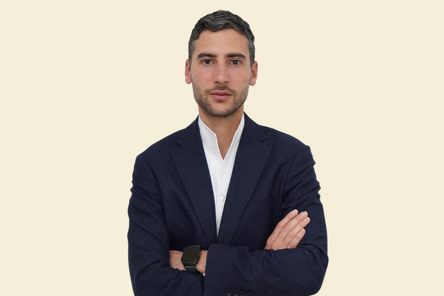 a propos dr henri derhy chirurgien esthetique specialiste chirurgie plastique reconstructrice paris