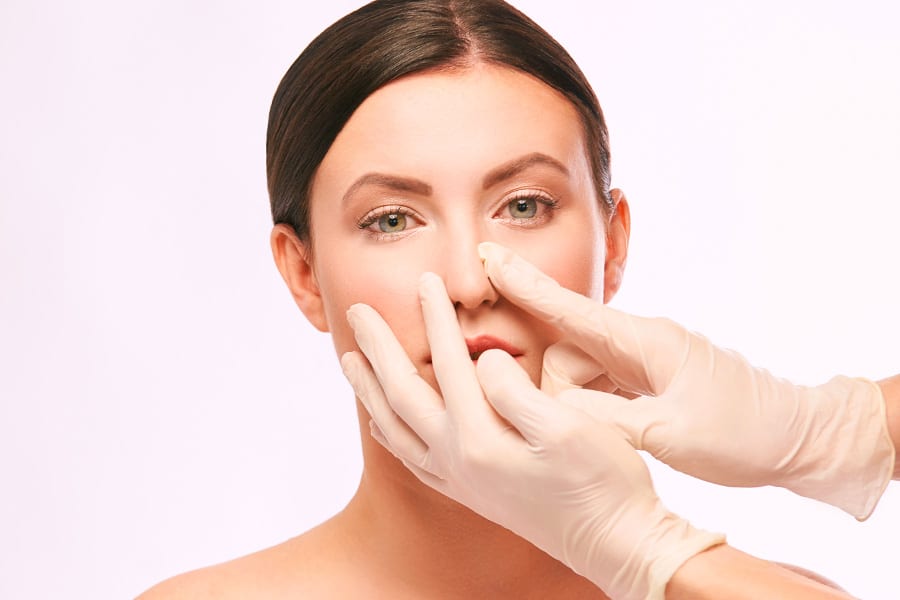 rhinoplastie de pointe chirurgie du nez chirurgie esthetique dr henri derhy chirurgien esthetique specialiste chirurgie plastique reconstructrice paris